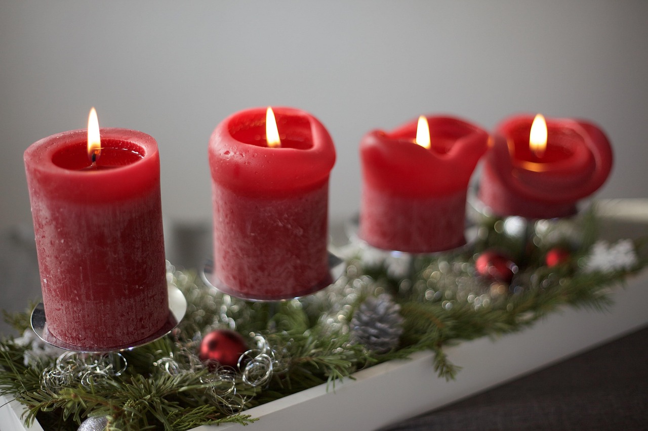 Smykke-adventskalendere: Derfor er de årets bedste julekup